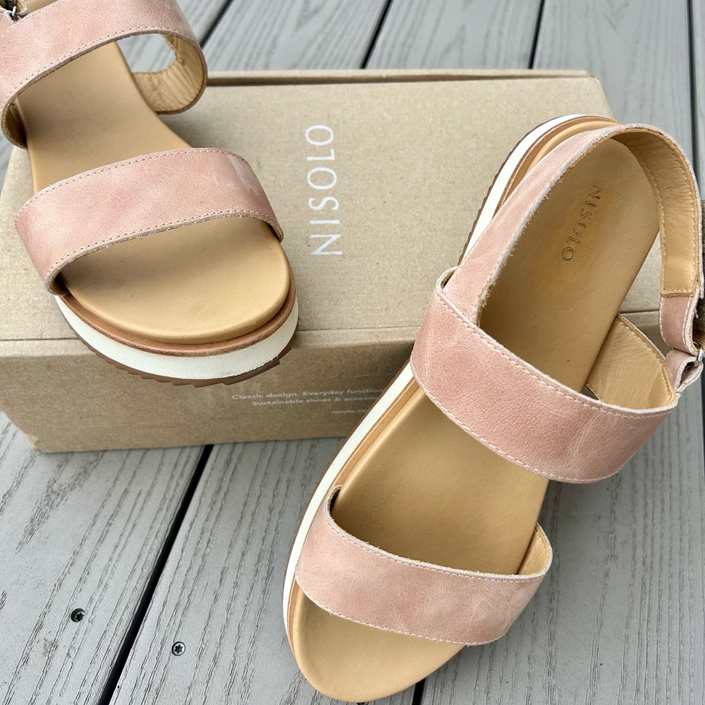 Nisolo Go-To Flatform Sandals in Desert Rose - Size 11 - with box, barely worn